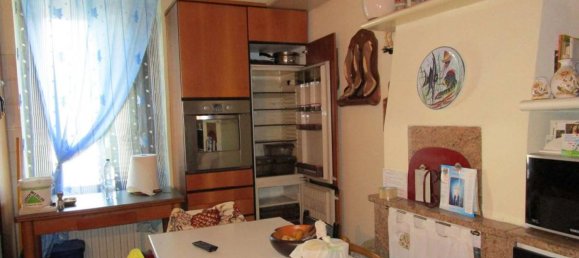 Квартира с 3 комнатами в Монца, Италия № 98387 8