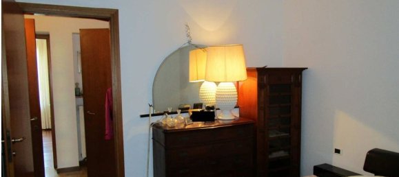 Квартира с 3 комнатами в Монца, Италия № 98387 12