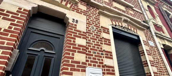 Edificio de 1 habitación en Amiens, France No. 268333 6