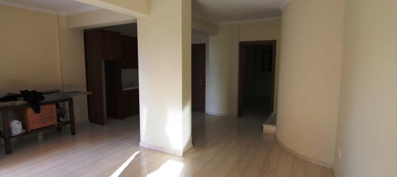 4 bedrooms Property in Panorama, Greece No. 6848 9