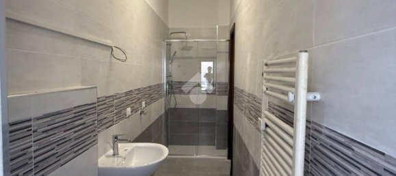 Квартира с 1 спальней в Турин, Италия № 356890 32