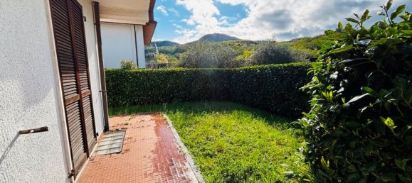 Casa de 6 habitaciónes en Bagnone, Italy No. 45240 4