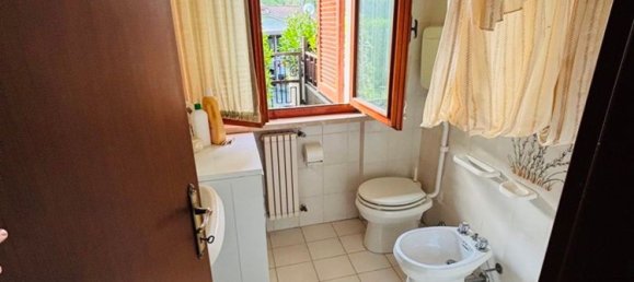 Casa de 6 habitaciónes en Bagnone, Italy No. 45240 13