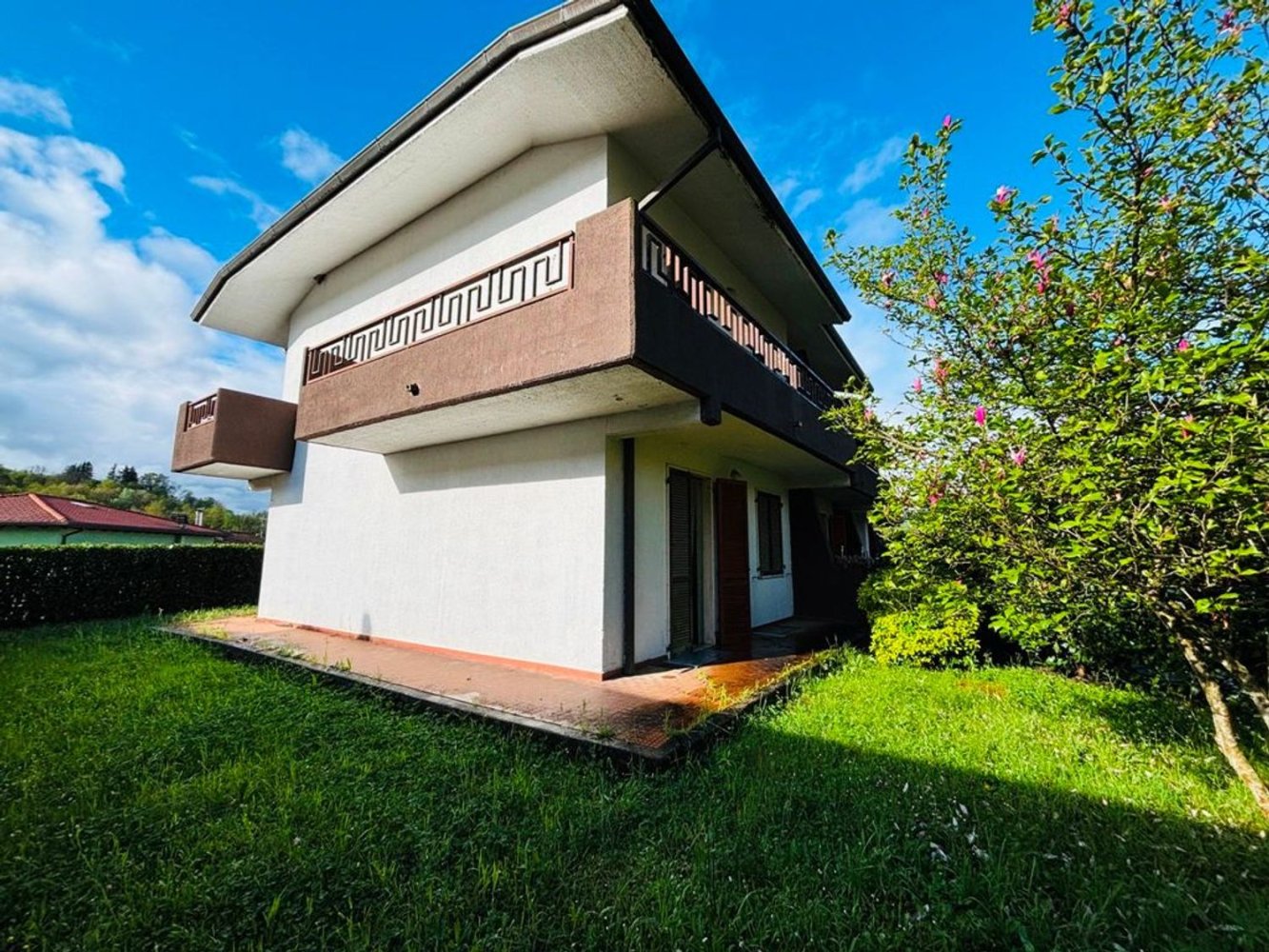 Casa de 6 habitaciónes en Bagnone, Italy No. 45240