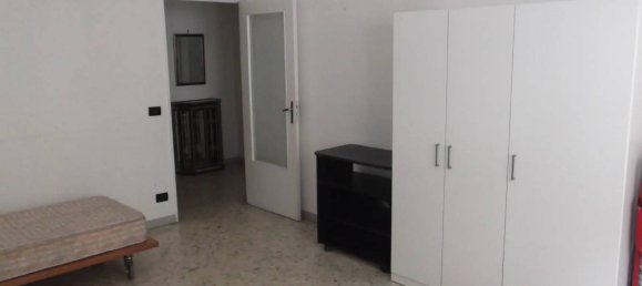 2 rooms Apartment in Bari, Italy No. 18844 3