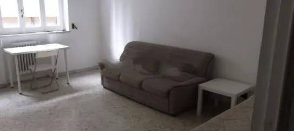 2 rooms Apartment in Bari, Italy No. 18844 2