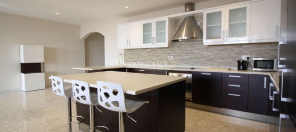 3 غرف نوم شقة في Sliema, Malta رقم 9436 7