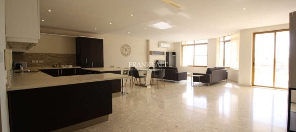 3 غرف نوم شقة في Sliema, Malta رقم 9436 2