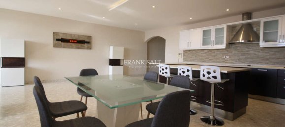 3 غرف نوم شقة في Sliema, Malta رقم 9436 6