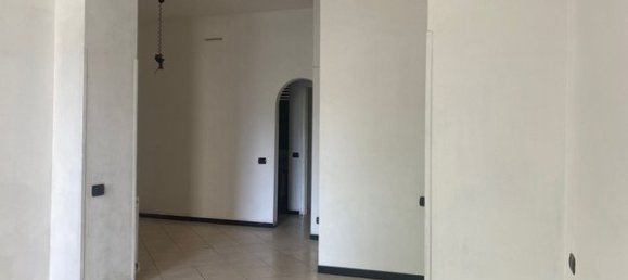2 rooms Commercial property in Como, Italy No. 99094 9