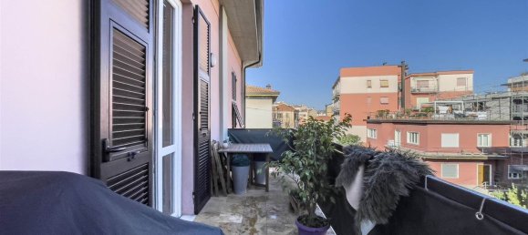 6 rooms Apartment in Sarzana, Italy No. 188274 10