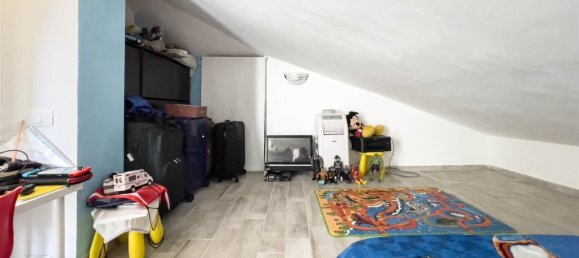 6 rooms Apartment in Sarzana, Italy No. 188274 27