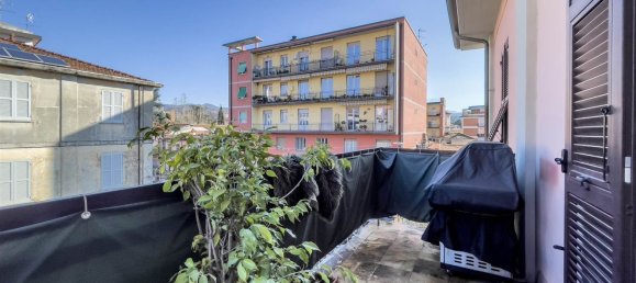 6 rooms Apartment in Sarzana, Italy No. 188274 11