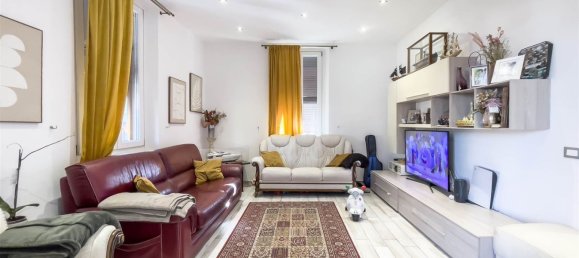 6 rooms Apartment in Sarzana, Italy No. 188274 4