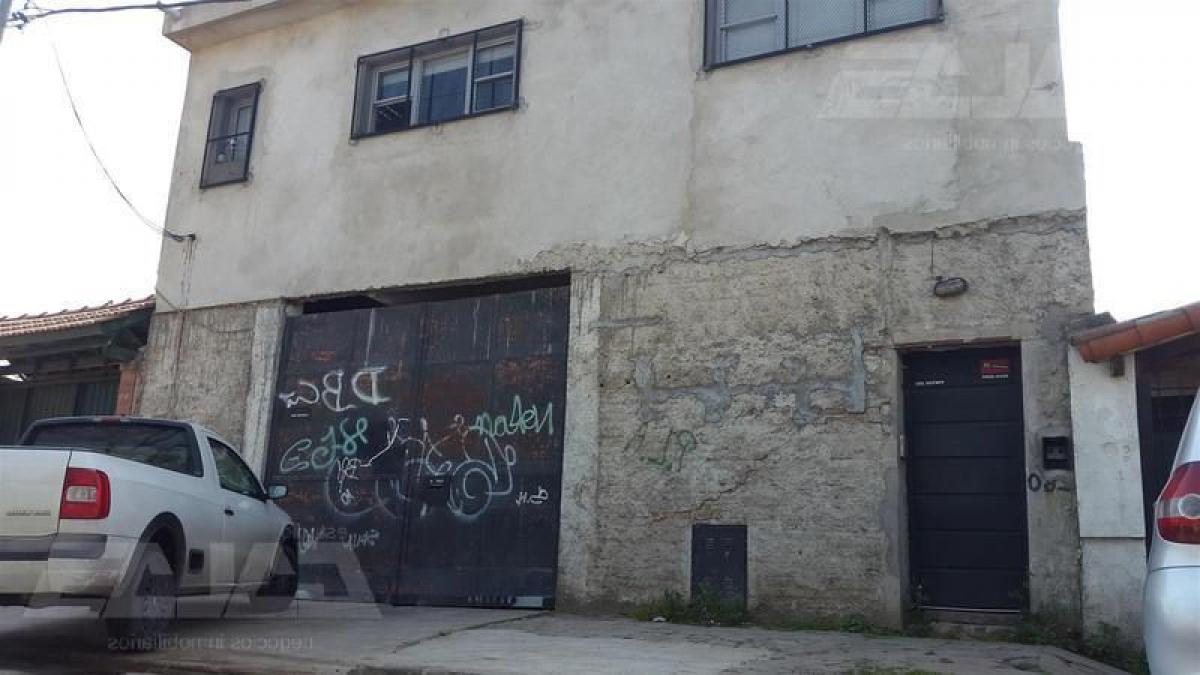 600m² Commercial property in Corrientes, Argentina No. 29899