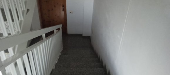 Дом с 5 спальнями в Виттория, Италия № 327151 2