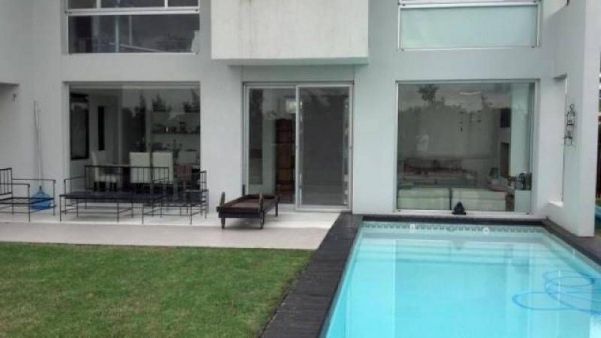 3 bedrooms House in Tigre, Argentina No. 76804