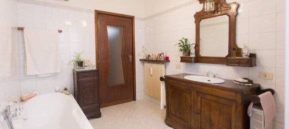 3 rooms House in Salsomaggiore Terme, Italy No. 251378 14