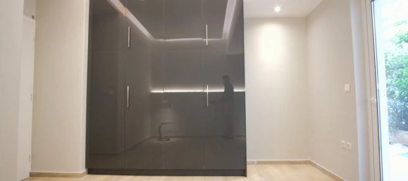 Квартира с 1 спальней в Вари, Греция № 92756 10