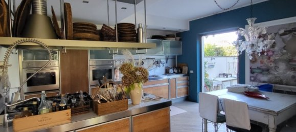 4 bedrooms Townhouse in Forte dei Marmi, Italy No. 205113 2