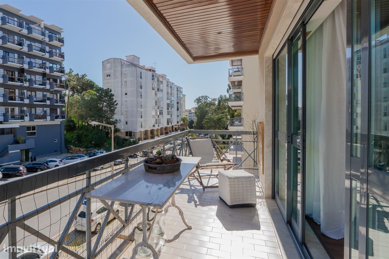 3 bedrooms Apartment in Cascais, Portugal No. 117245