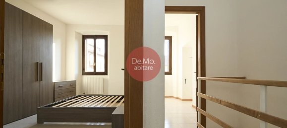 2 rooms Apartment in Mariano Comense, Italy No. 162822 9