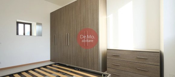 2 rooms Apartment in Mariano Comense, Italy No. 162822 8