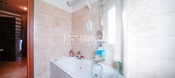 5 rooms Villa in Gazzada Schianno, Italy No. 104549 22