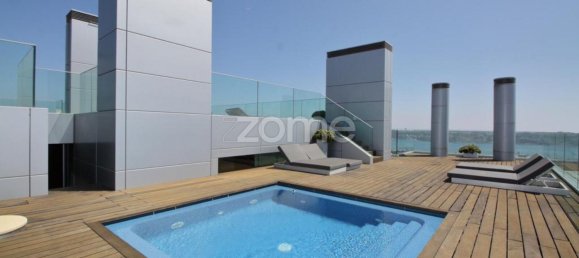 4 bedrooms Apartment in Lisbon, Portugal No. 81224 3