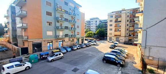 3-salle Appartement à Foggia, Italy No. 301758 2