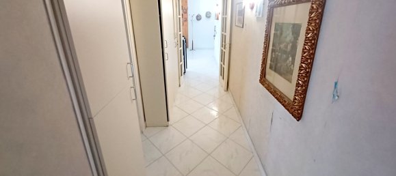 3-salle Appartement à Foggia, Italy No. 301758 8