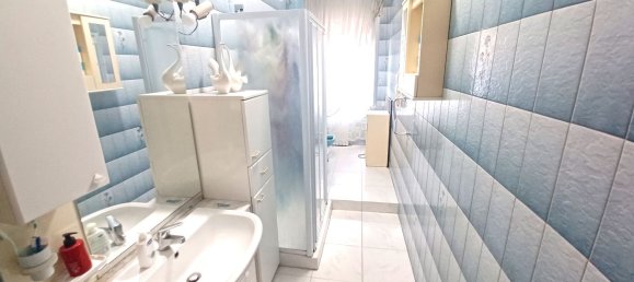 3-salle Appartement à Foggia, Italy No. 301758 13