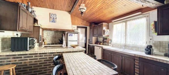 3 bedrooms House in Champcueil, France No. 169362 4