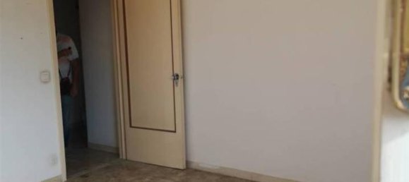 3 rooms Apartment in San Giovanni Valdarno, Italy No. 140143 7