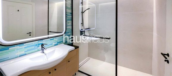 2 bedrooms Apartment in Al Barsha, UAE No. 100520 9