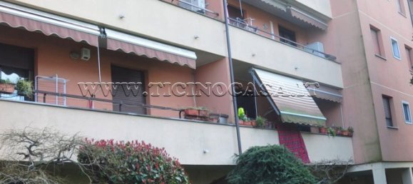 3 bedrooms Apartment in Magenta, Italy No. 65464 17