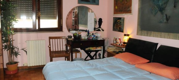 3 bedrooms Apartment in Magenta, Italy No. 65464 7