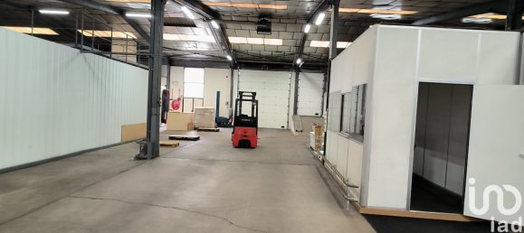 320m² Building in Firminy, France No. 269075 3