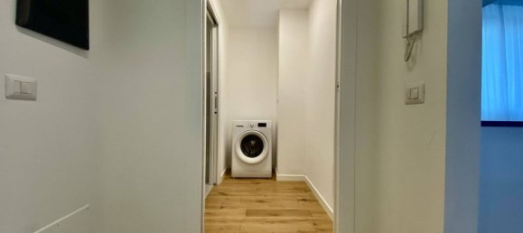 3 bedrooms Apartment in Milan, Italy No. 362268 10