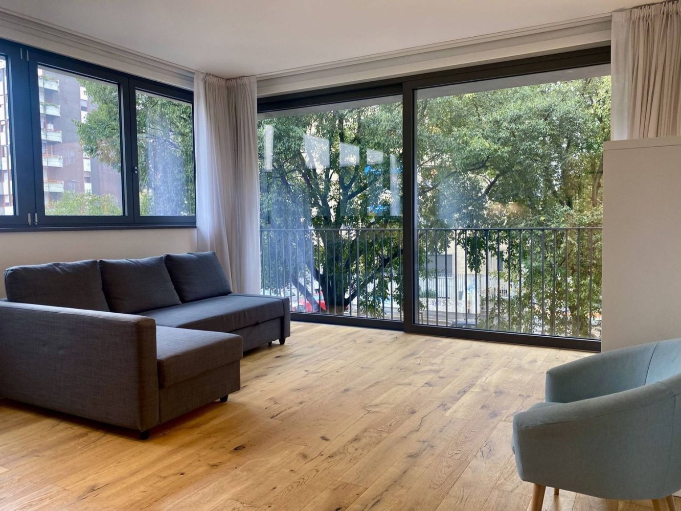 3 bedrooms Apartment in Milan, Italy No. 362268