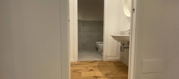 3 bedrooms Apartment in Milan, Italy No. 362268 17