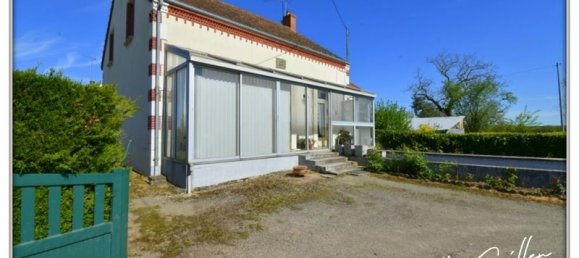 Moradia em banda T4 em Chateaumeillant, France N.º 69662 2