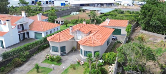 3 Schlafzimmer Haus in Rabo de Peixe, Portugal, Nr. 295601 2