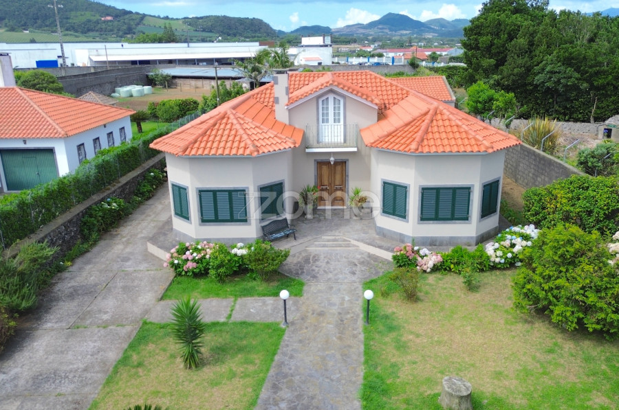 3 bedrooms House in Rabo de Peixe, Portugal No. 295601