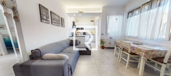 3-salle Appartement à Forlimpopoli, Italy No. 300146 16