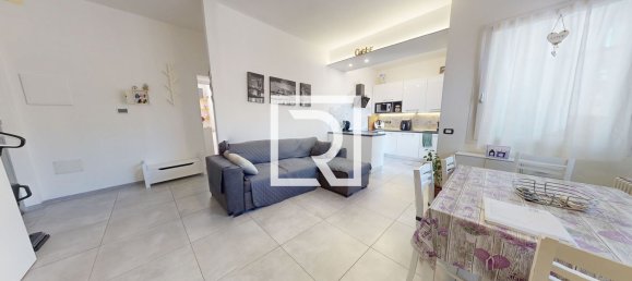 3-salle Appartement à Forlimpopoli, Italy No. 300146 3