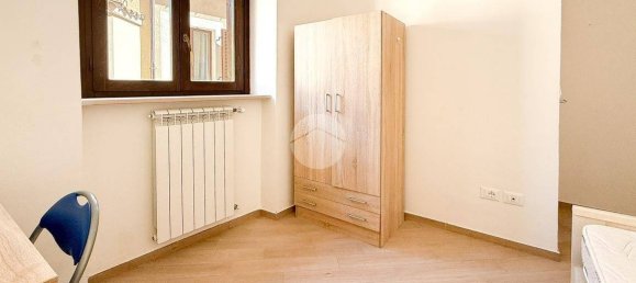2 chambres Appartement à L'Aquila, Italy No. 294604 17