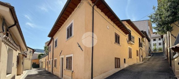 2 chambres Appartement à L'Aquila, Italy No. 294604 2