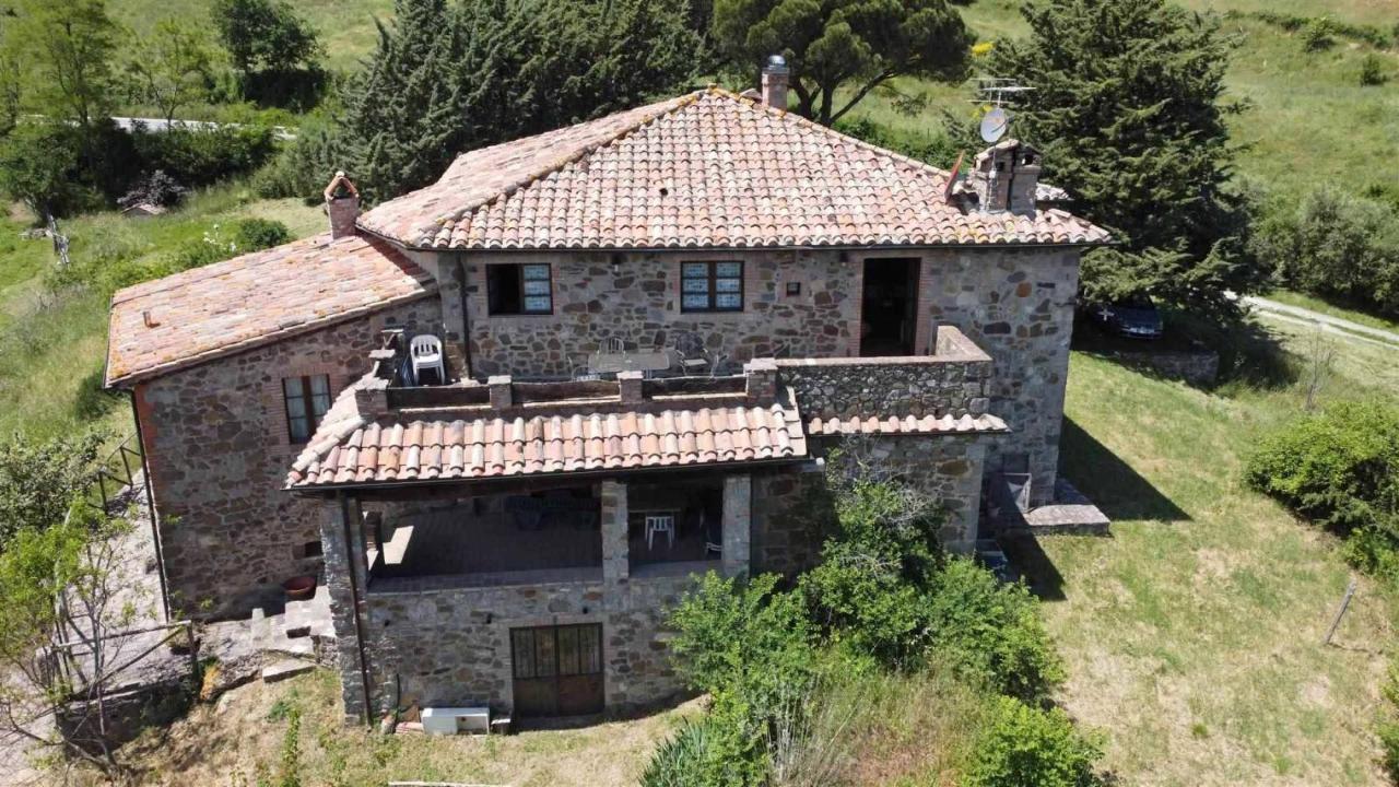 5 rooms House in Arcidosso, Italy No. 26234