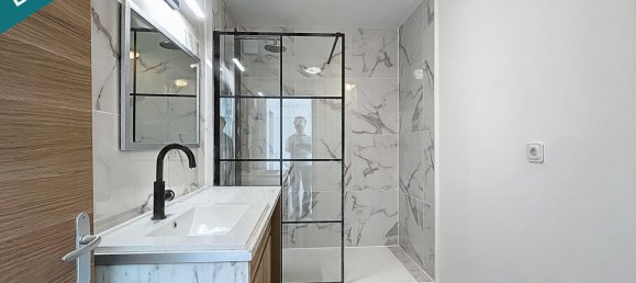 Квартира с 2 спальнями в Грец-Арменвилье, Франция № 325663 4